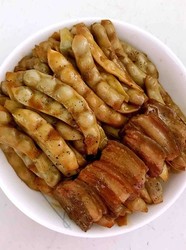 五花肉炖黄金沟