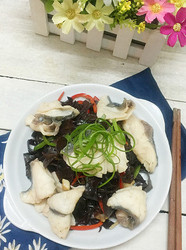 生鱼片木耳