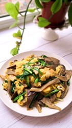 鸡蛋炒蘑菇