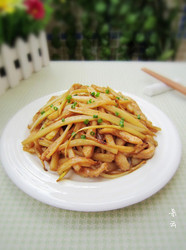 茭白炒鸡柳