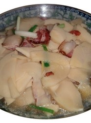 冬笋炖腊肉