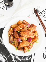 土豆炖鸡翅