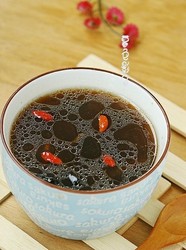 石斛黑木耳鸡汤