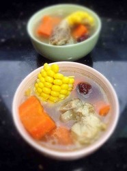 红萝卜玉米骨头汤