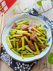 蒜苔炒羊肉