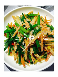 韭菜苔炒蟹腿肉