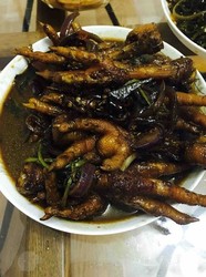 辣卤鸡爪