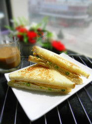鸡排豌豆三明治