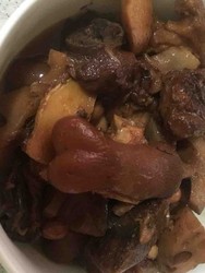 南乳蚝豉焖猪手