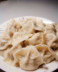 槐花猪肉饺子