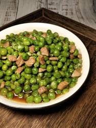 青豌豆烧肉