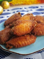 酥香炸鸡翅