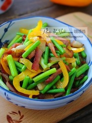 蒜薹腊肉小炒