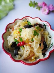 肉丝炒双耳