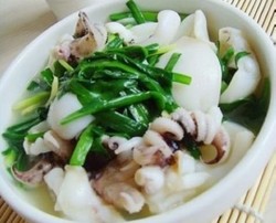 韭菜炒墨鱼