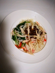 鸡丝肉酱面