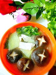 土豆香菇肉片汤