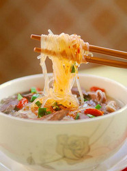 鸭血粉丝汤