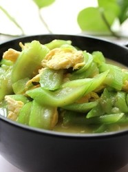 丝瓜炖鸡蛋