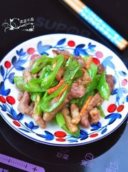 尖椒熘肉片