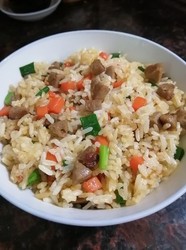 牛肉丸炒饭