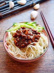 炸酱面