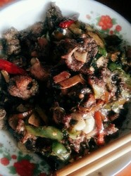 茄子炒血鸭