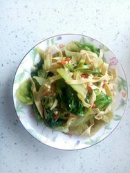 生菜拌豆腐皮