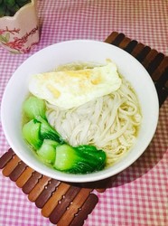 小棠菜鸡蛋面