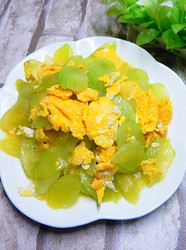 莴笋炒鸡蛋