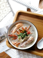 杂锦海鲜粥