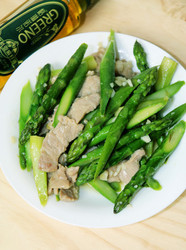 蒜香芦笋炒肉片