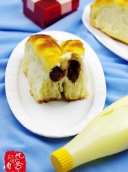 沙拉豆沙排包