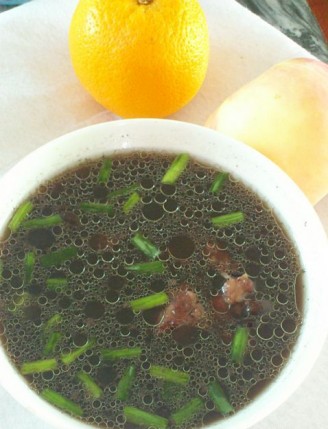 大骨黑豆汤