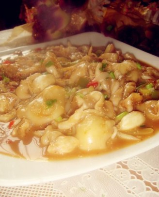 大蒜炒鱼泡泡