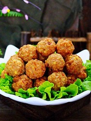 香炸猪肉豆腐丸子