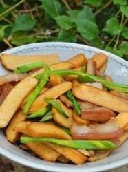 肥猪肉炒茶香干