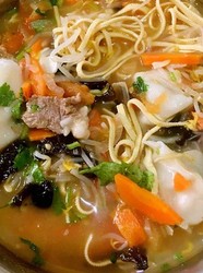 番茄什锦羊肉汤饺