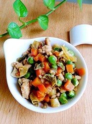 麦豆干豆角焖鸡肉