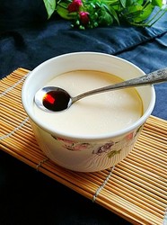 牛奶鸭蛋羹