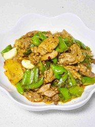 麻辣青椒炒鸭腿