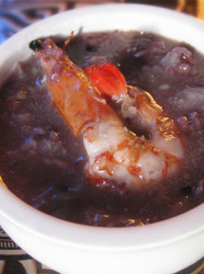 鲜虾糙米黑米粥