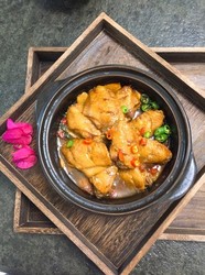 香焖鸡翅煲