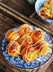 麻辣龙虾芝士球