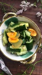 拍黄瓜拌变蛋