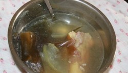 冬瓜海带猪骨汤
