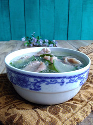 黄瓜肉片汤