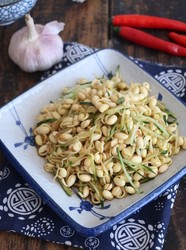 凉拌黄豆芽