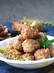 油煎肉丸