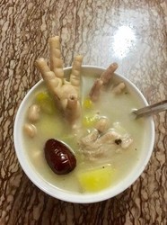 木瓜鸡脚鲫鱼汤